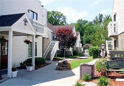 Gatehouse Suites East Lansing Eksteriør billede